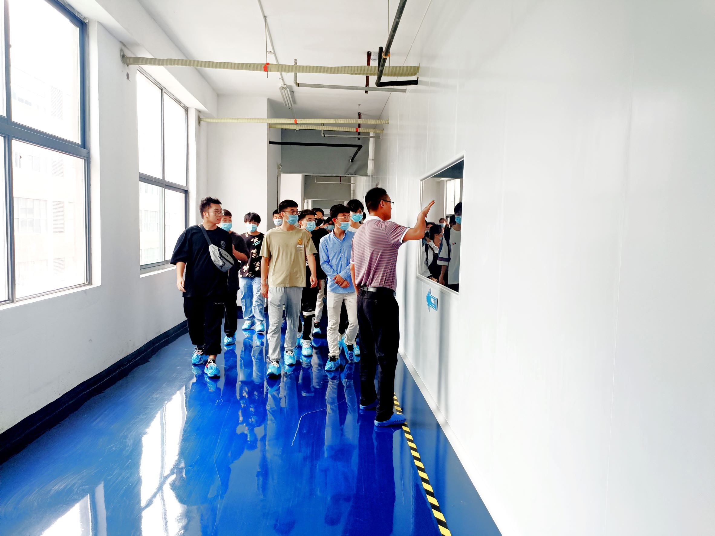 安理大人工智能学院授牌仪式在亚星会员登录举行